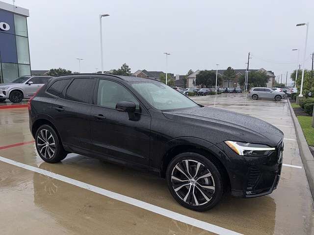 2023 VOLVO XC60
