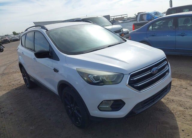 2017 FORD Escape