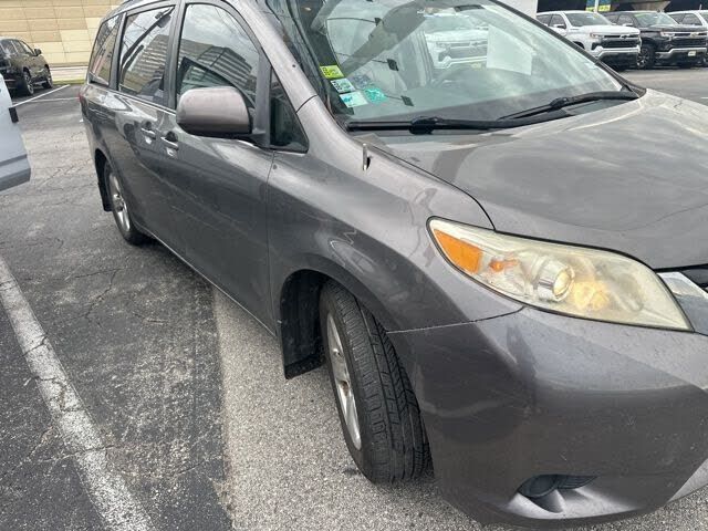 2014 TOYOTA Sienna