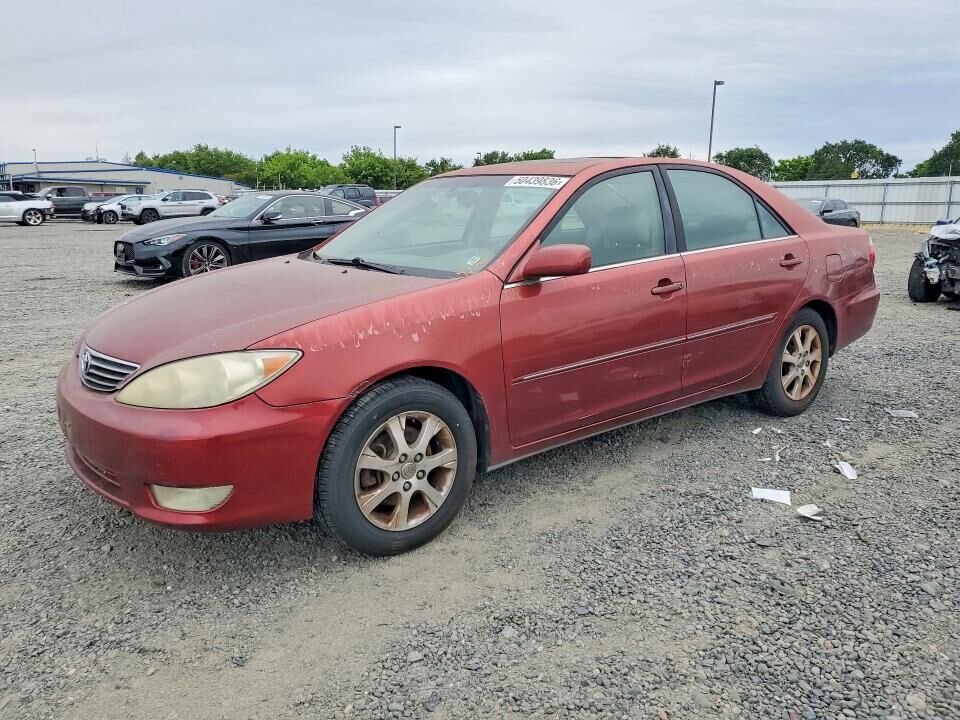 2005 TOYOTA Camry