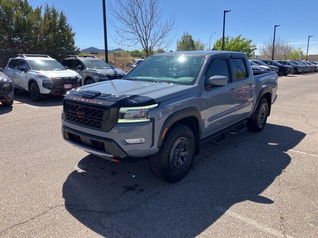 2023 NISSAN Frontier