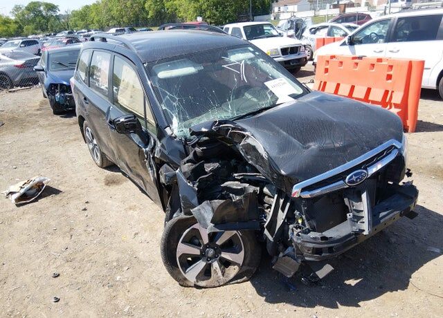 2018 SUBARU Forester
