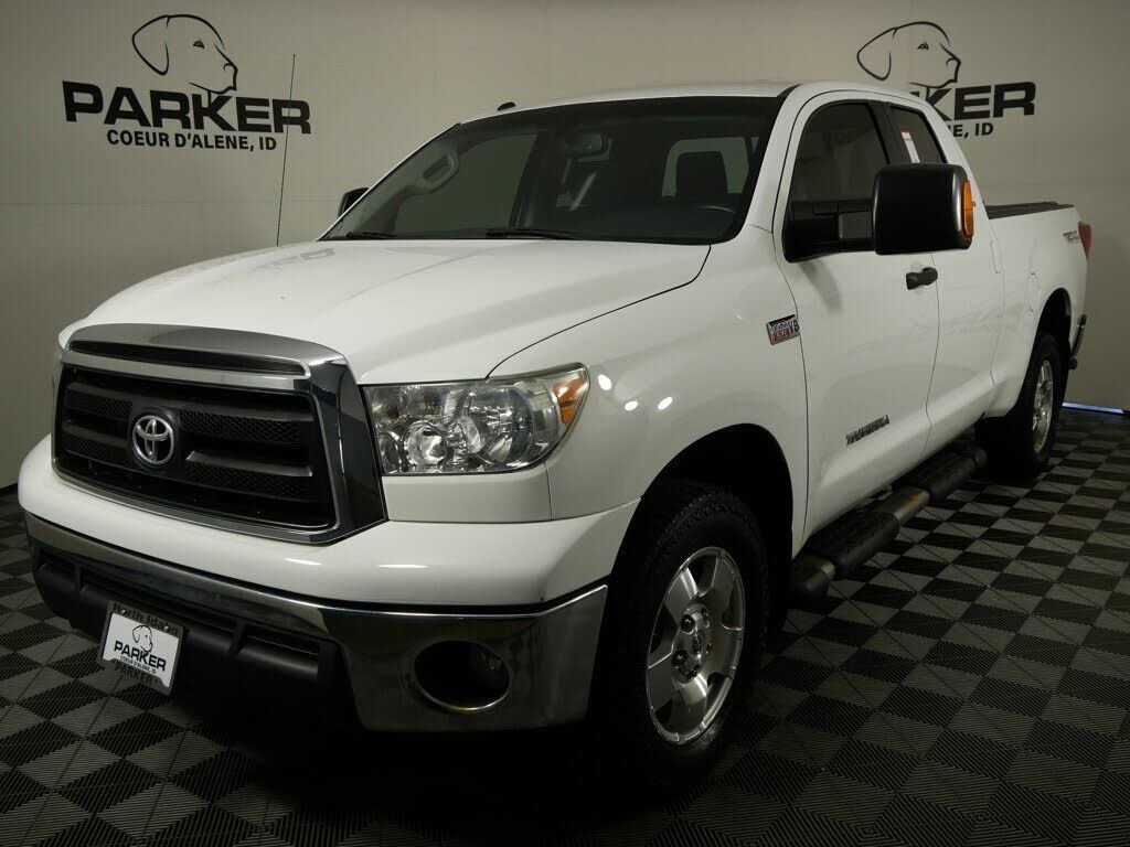 2013 TOYOTA Tundra