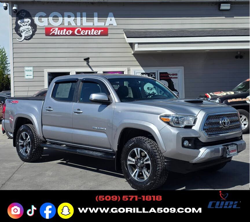 2017 TOYOTA Tacoma