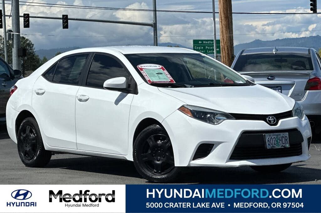2015 TOYOTA Corolla