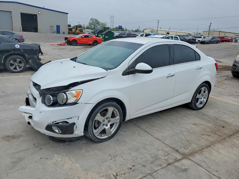 2015 CHEVROLET Sonic