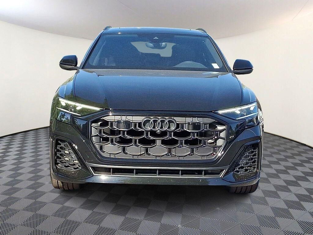 2026 Audi Q8