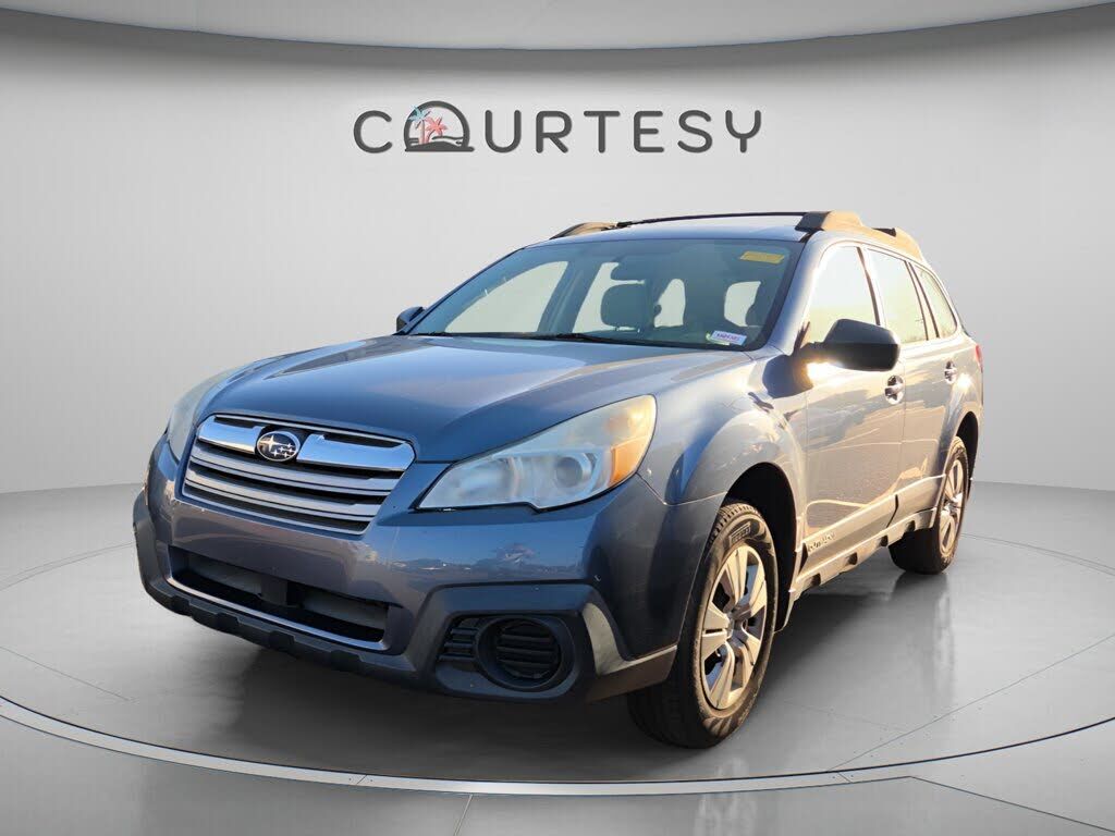 2013 SUBARU Outback