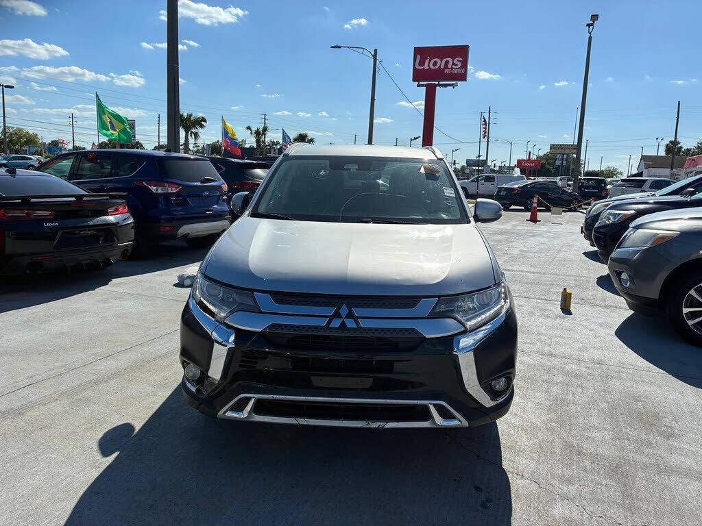 2020 MITSUBISHI Outlander