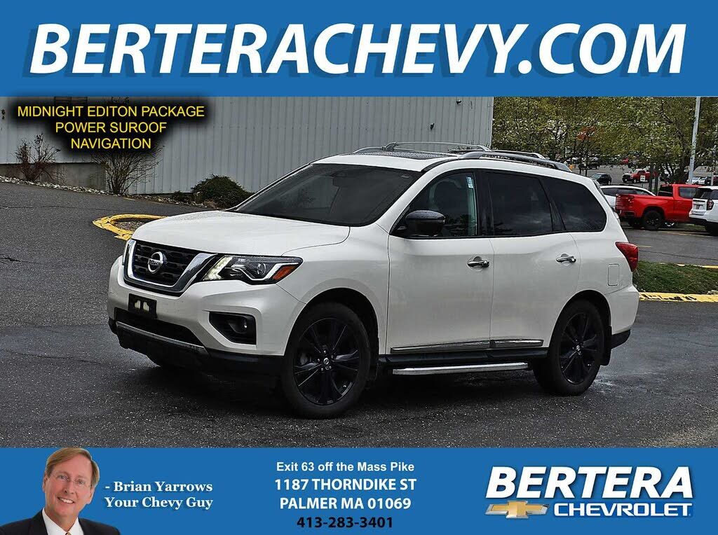2017 NISSAN Pathfinder