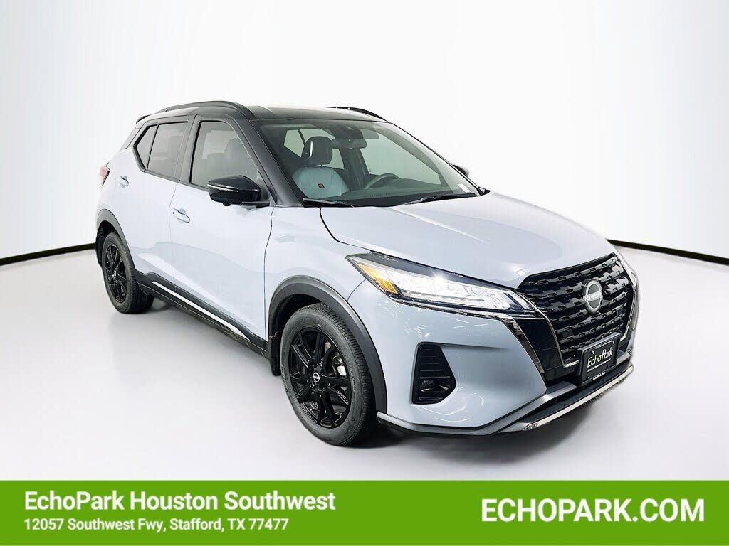 2024 NISSAN Kicks