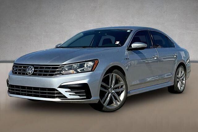 2017 VOLKSWAGEN Passat