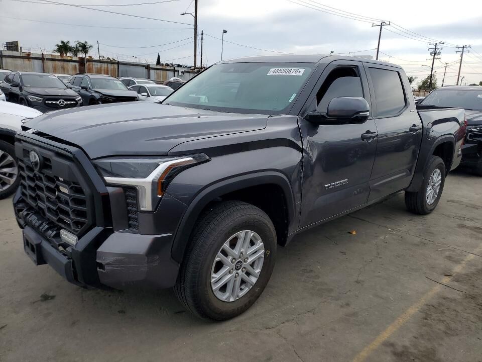2024 TOYOTA Tundra