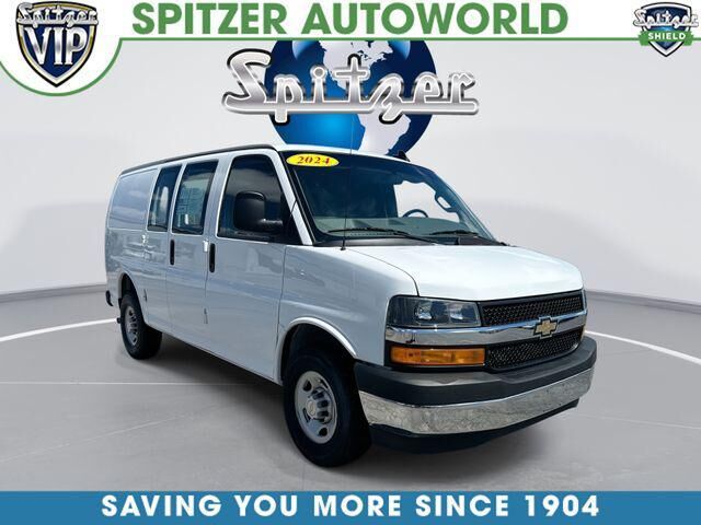 2024 CHEVROLET Express