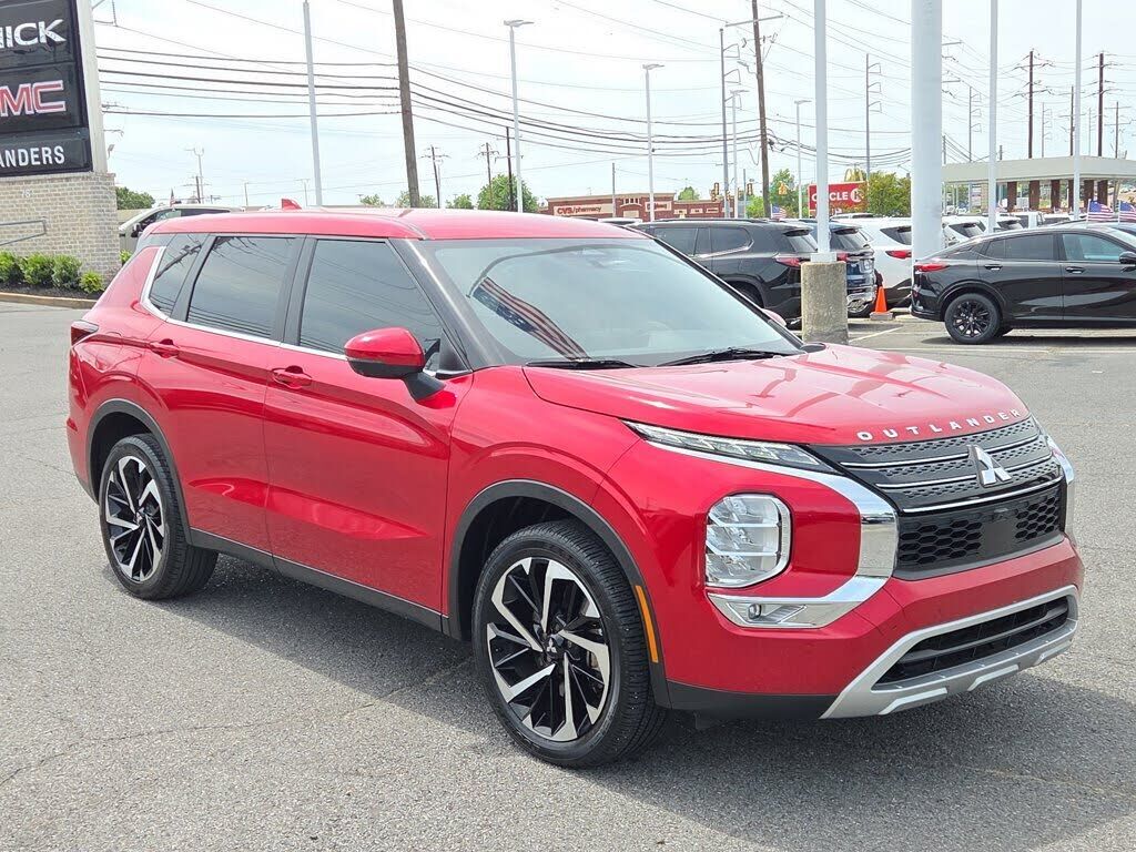 2023 MITSUBISHI Outlander