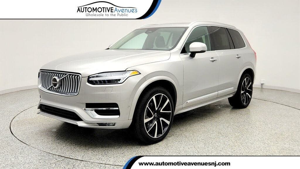 2023 VOLVO XC90