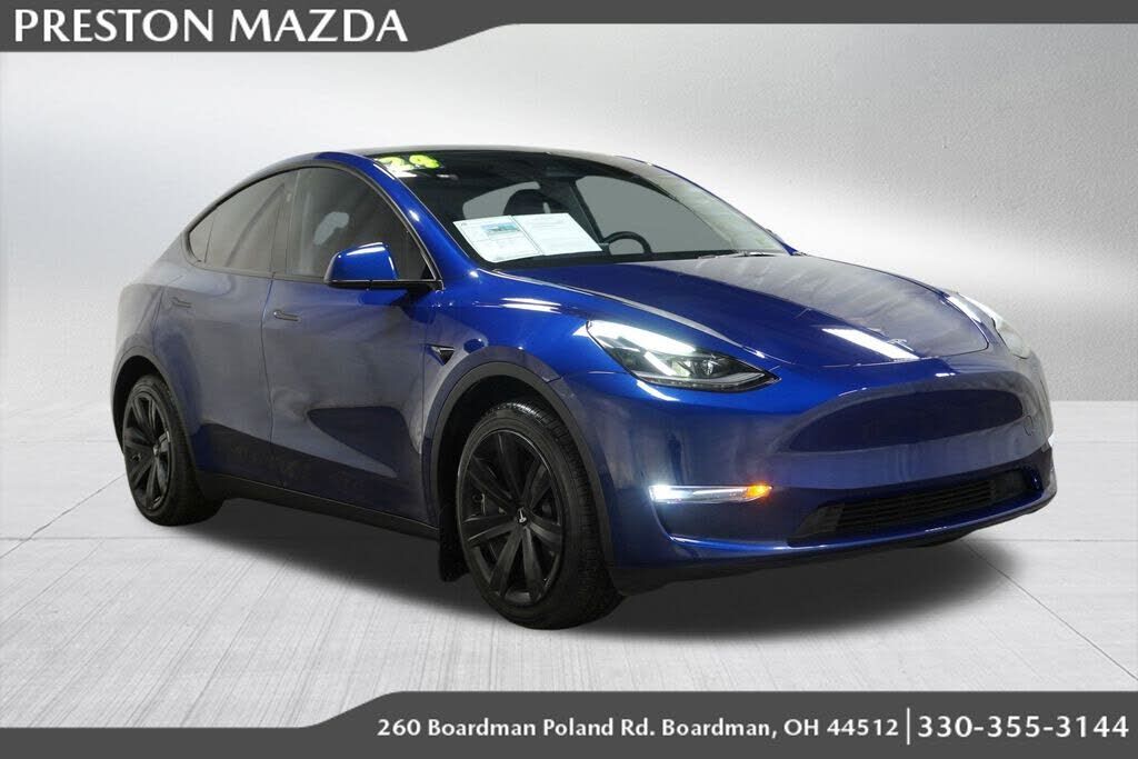 2024 TESLA Model Y