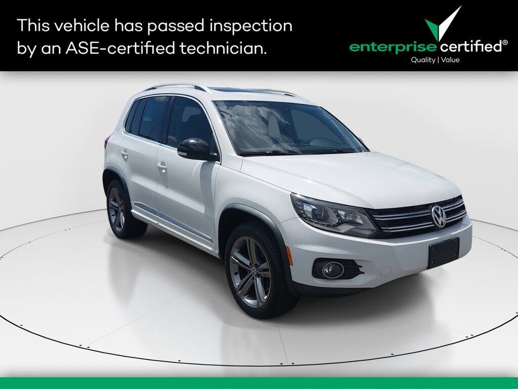 2017 VOLKSWAGEN Tiguan