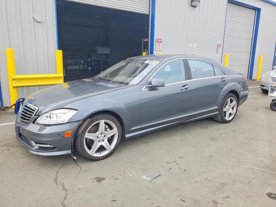 2011 MERCEDES-BENZ S-Class
