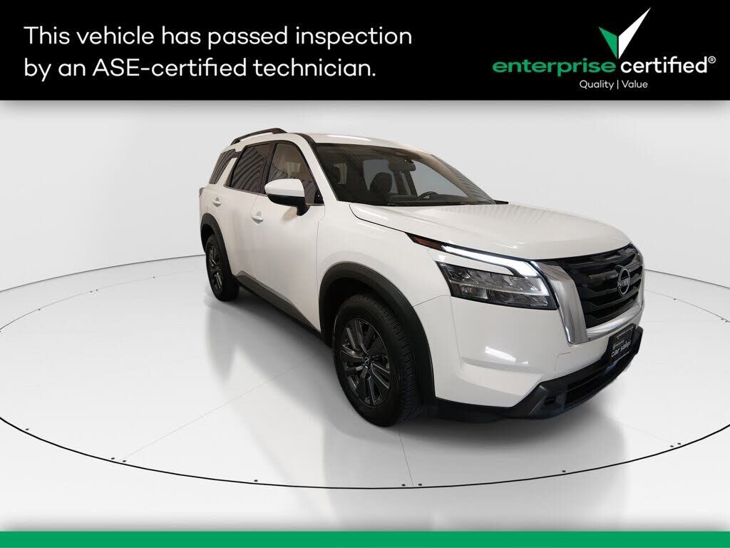 2022 NISSAN Pathfinder