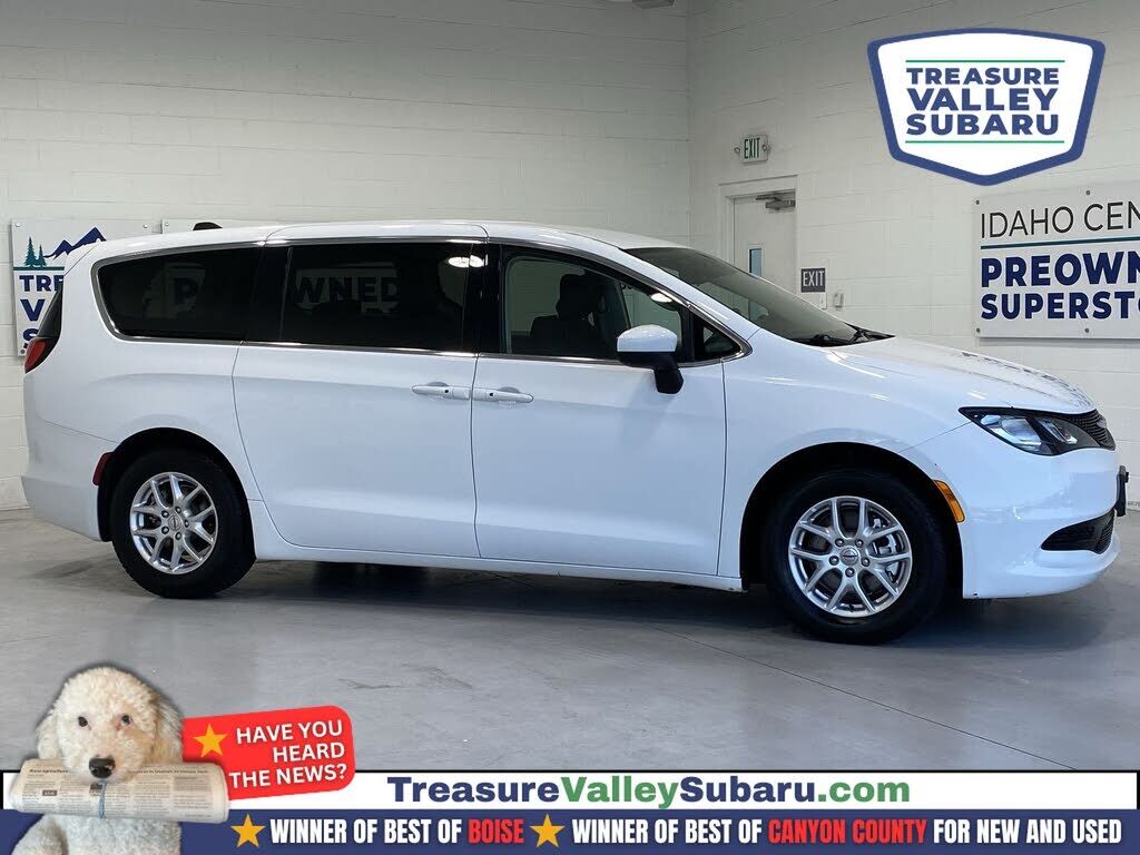 2023 CHRYSLER Voyager