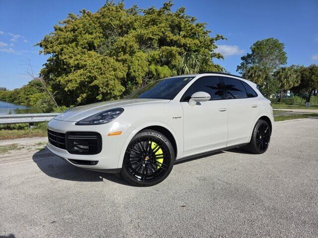 2021 PORSCHE Cayenne