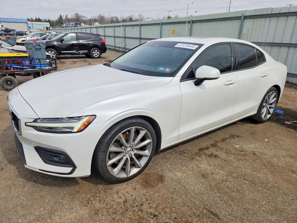 2021 VOLVO S60