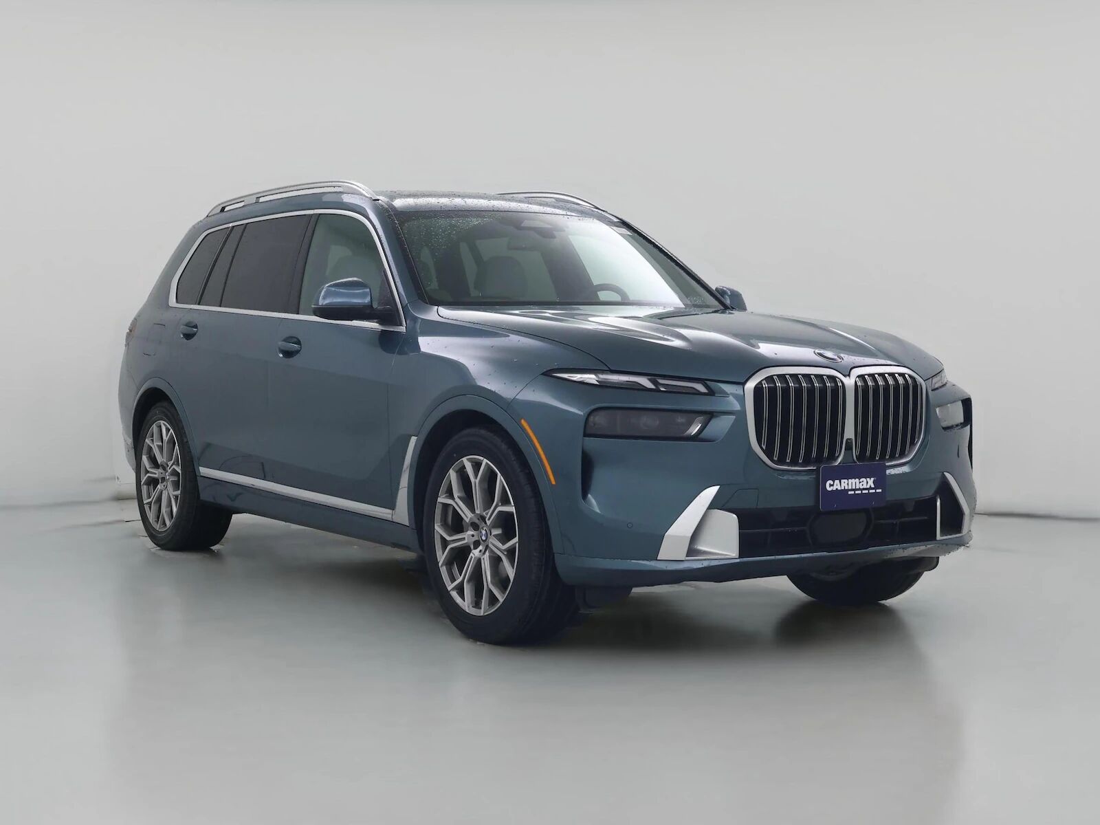 2023 BMW X7