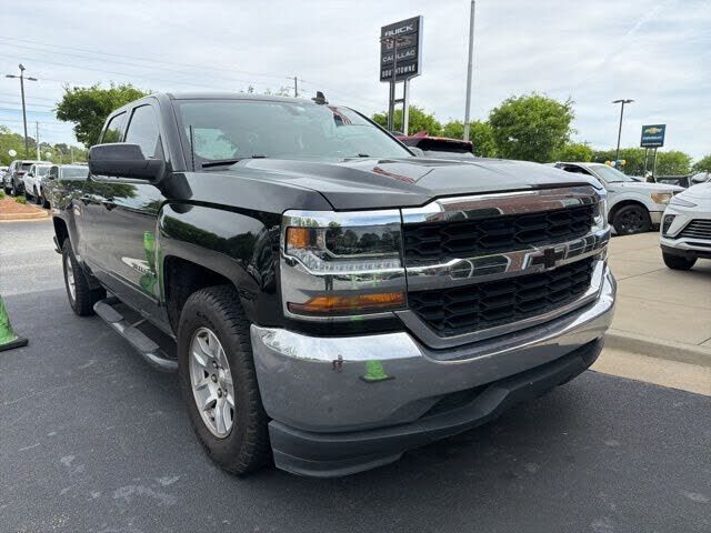 2018 CHEVROLET Silverado