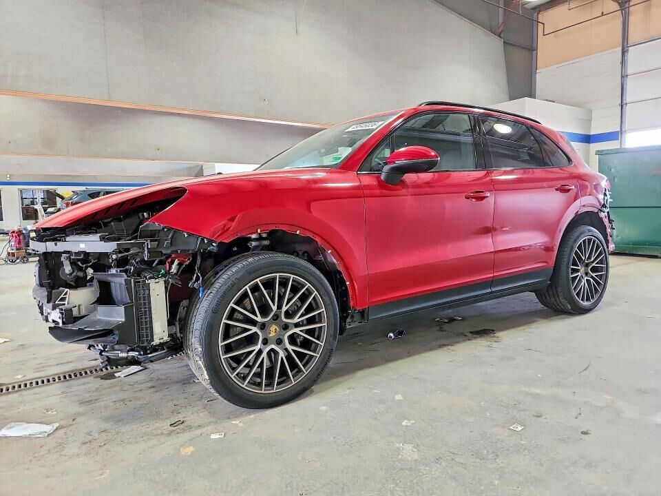 2022 PORSCHE Cayenne