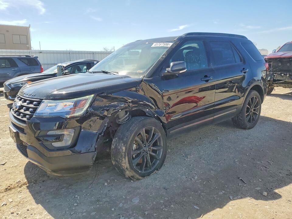 2017 FORD Explorer