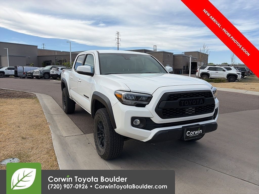 2023 TOYOTA Tacoma