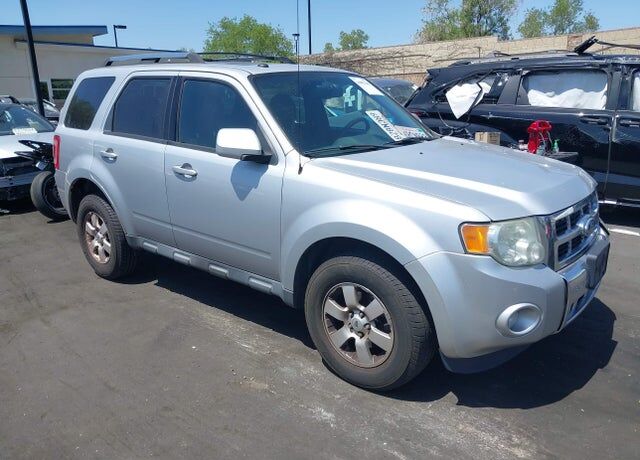 2011 FORD Escape