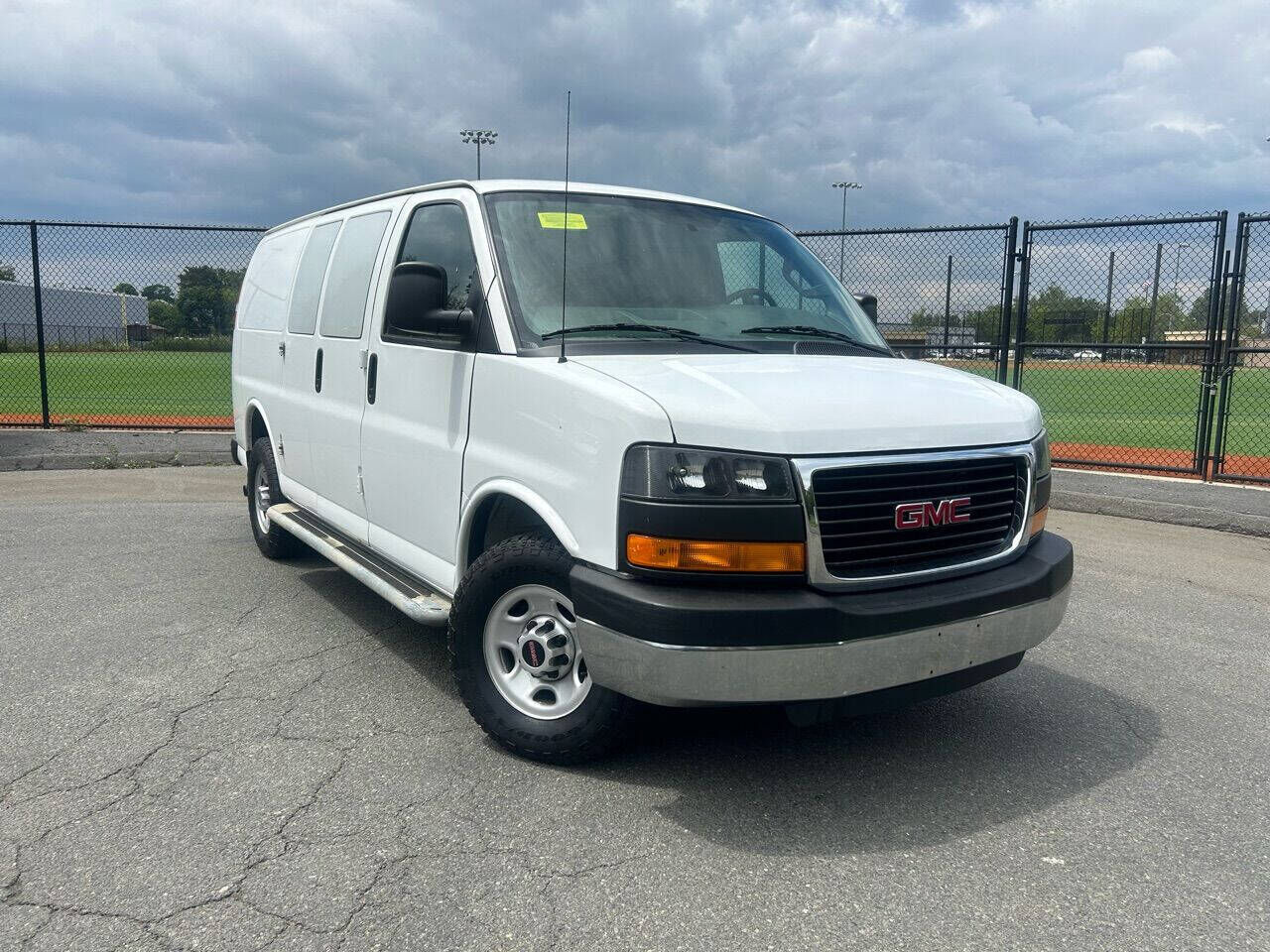 2016 GMC Savana