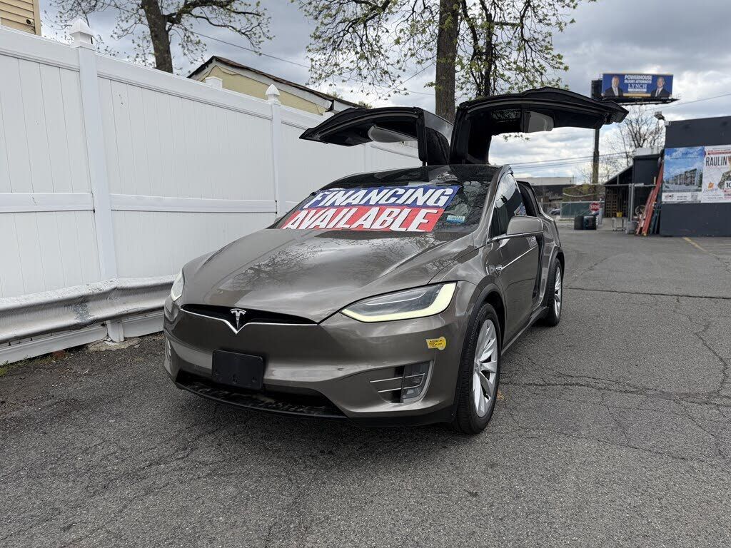 2016 TESLA Model X