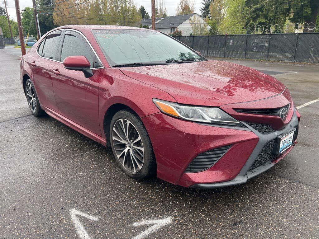 2018 TOYOTA Camry