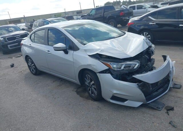2020 NISSAN Versa