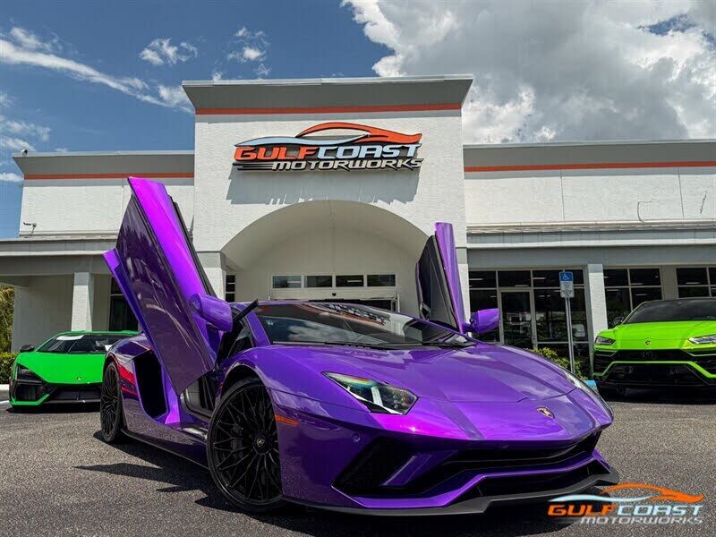 2018 LAMBORGHINI Aventador