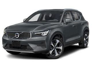 2026 VOLVO XC40
