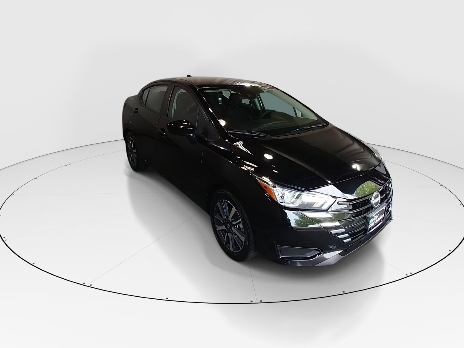 2023 NISSAN Versa