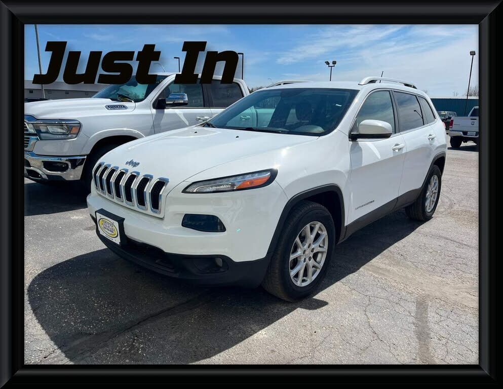 2017 JEEP Cherokee