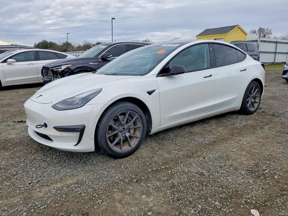 2021 TESLA Model 3