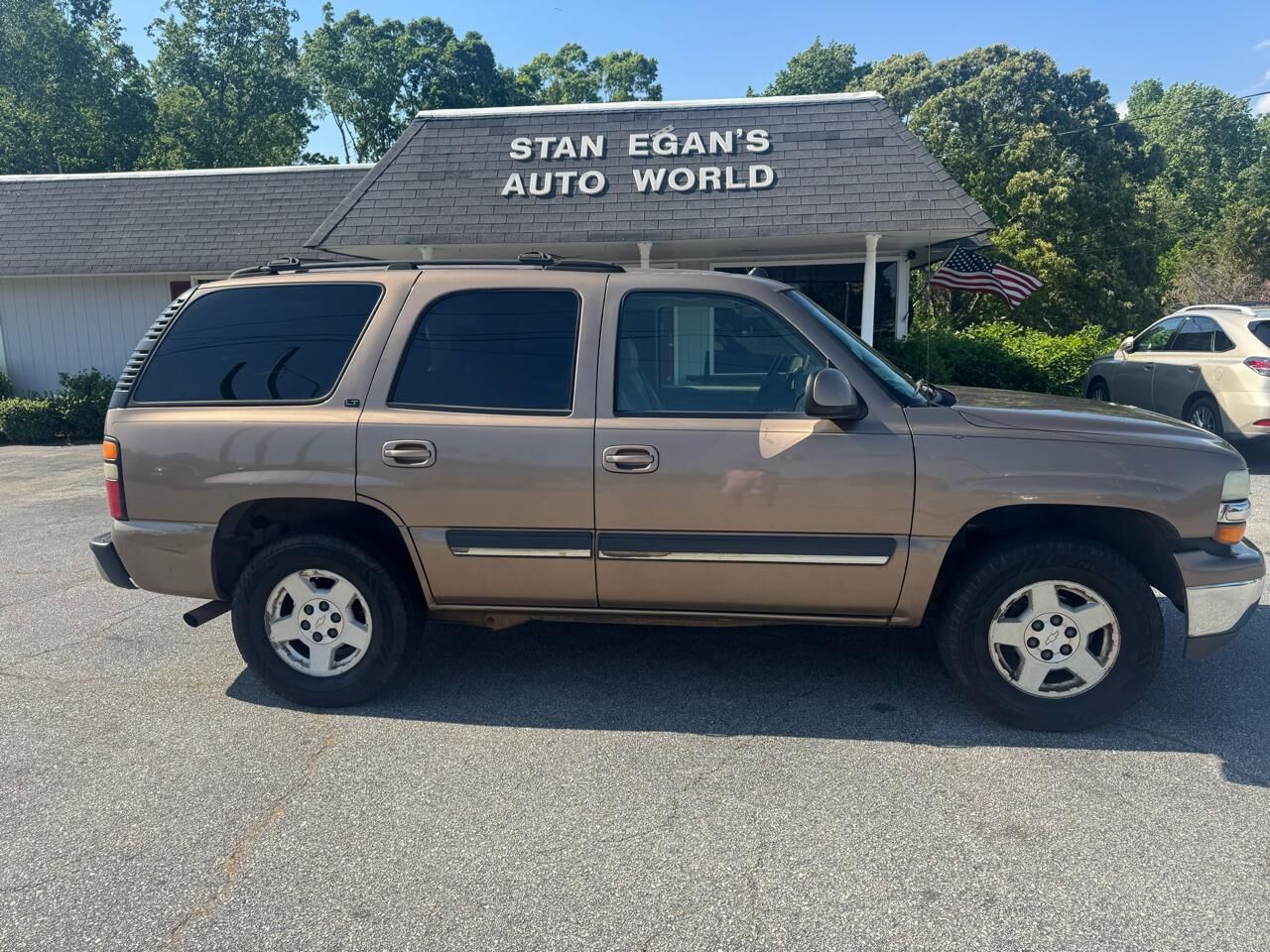 2004 CHEVROLET Tahoe