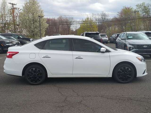 2017 NISSAN Sentra