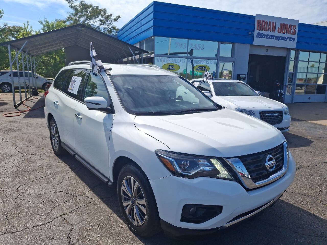 2020 NISSAN Pathfinder