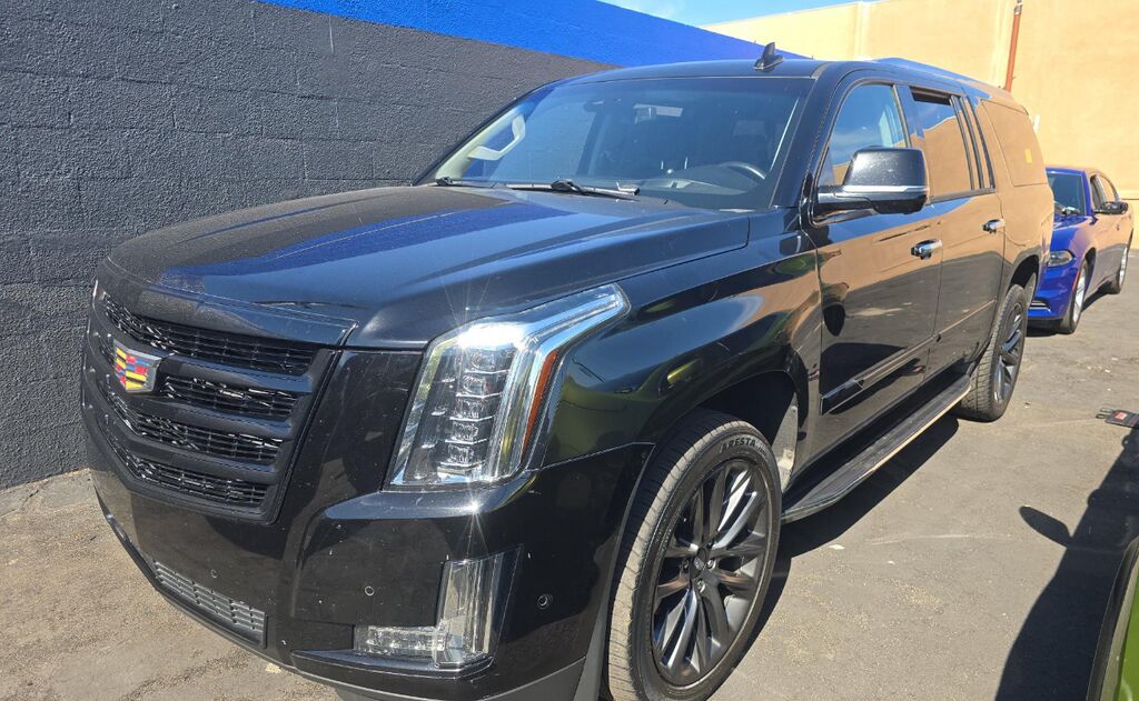 2019 CADILLAC Escalade ESV