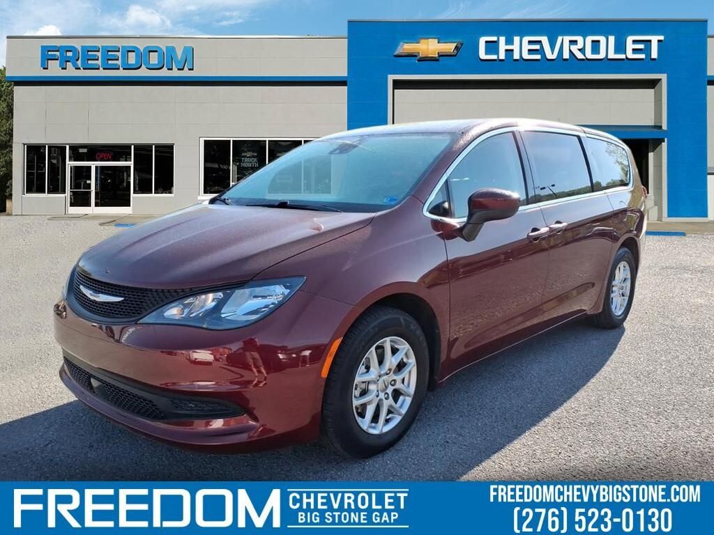 2023 CHRYSLER Voyager