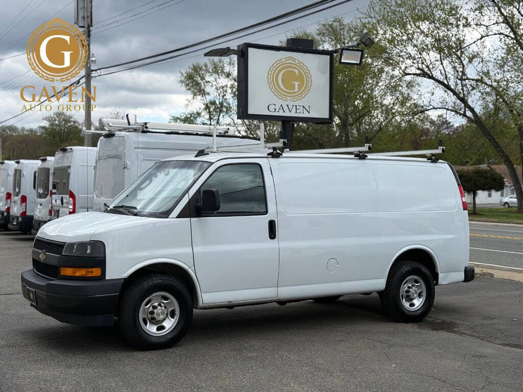 2020 CHEVROLET Express