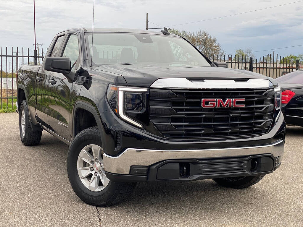2023 GMC Sierra