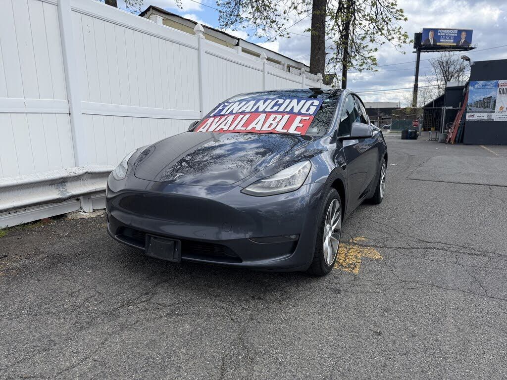 2021 TESLA Model Y